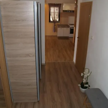 Appartamento Lory A Three Bedroom With A Bbq *