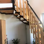 Lory A Three Bedroom With A Bbq * Divsici
